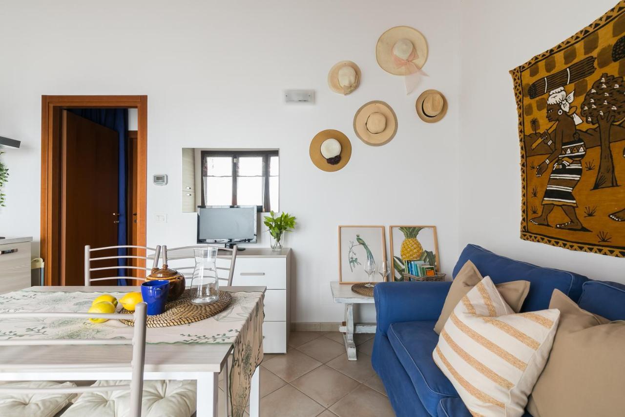 Noi 2 Vacanze - Il Nido Di Gina Contignano Exterior photo