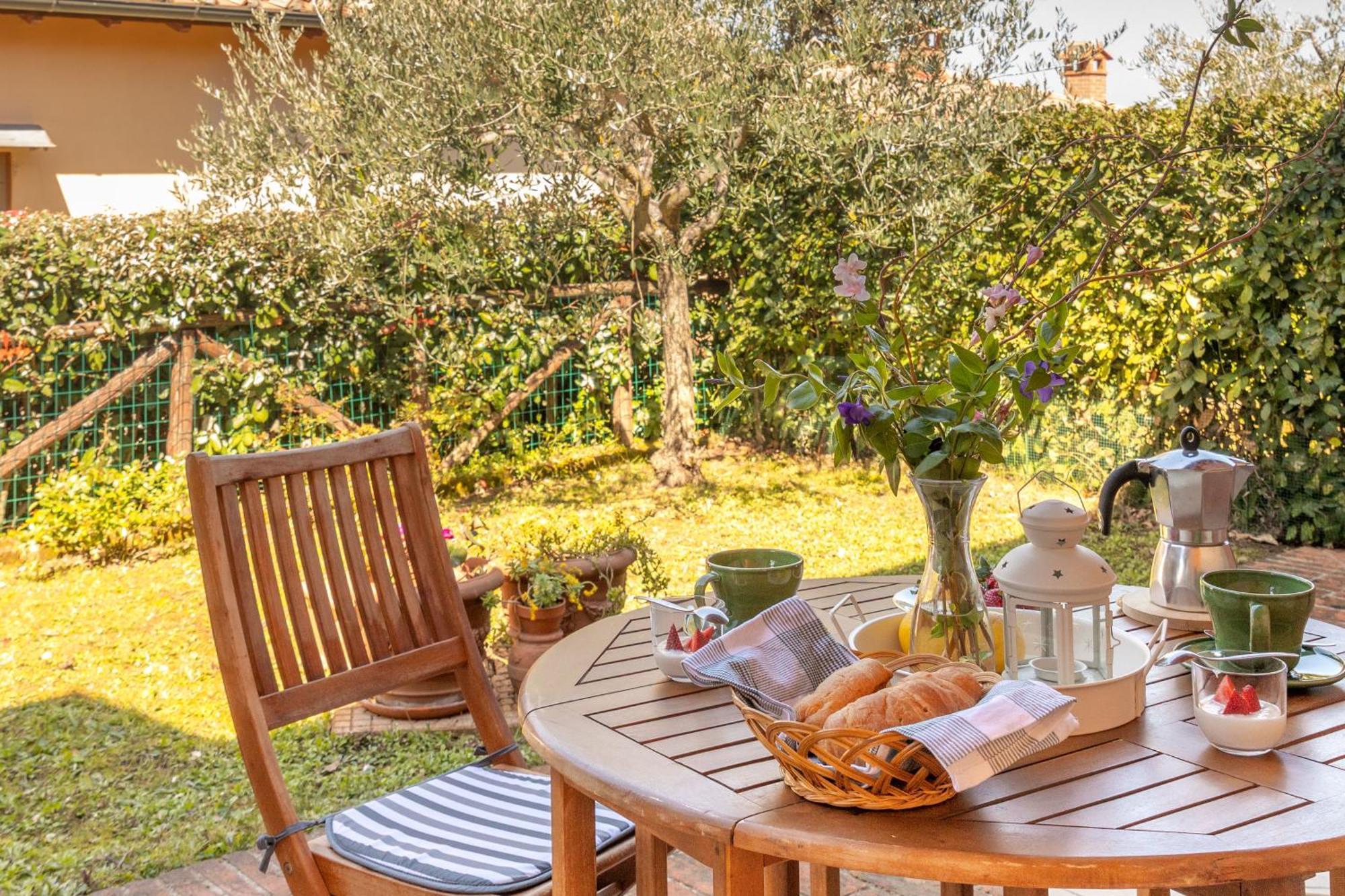 Noi 2 Vacanze - Il Nido Di Gina Contignano Exterior photo
